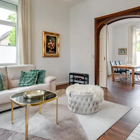 Erdgeschoss In Der *